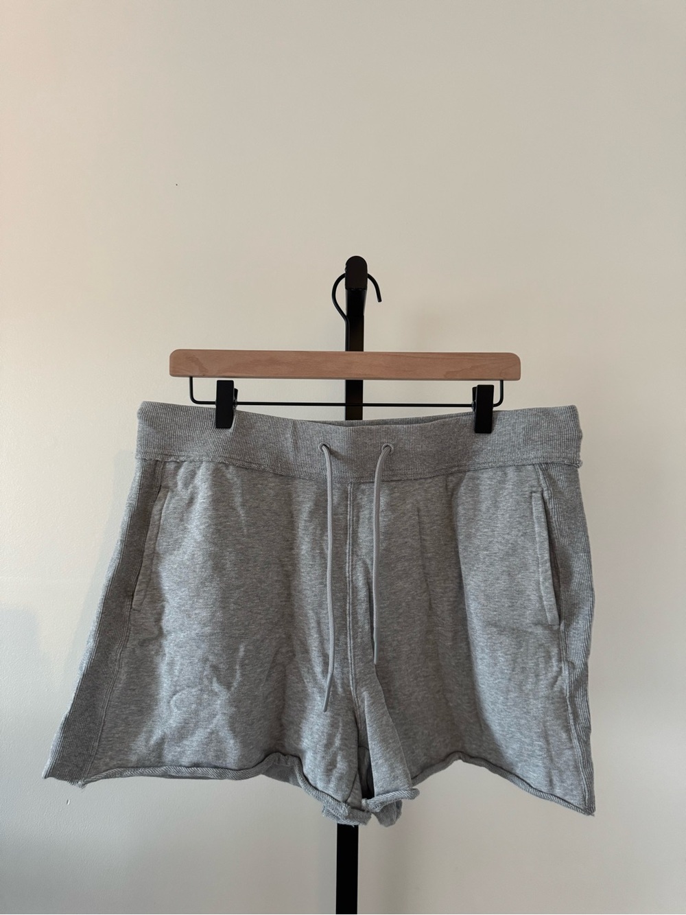 JoyLab Light Gray High-Waist Lounge Shorts